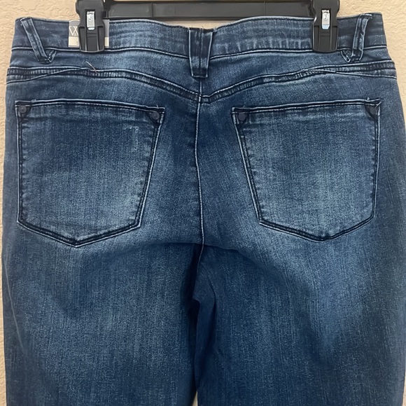 Wit & Wisdom Ab Solution Straight Leg Distressed Denim Jean - Picture 4 of 7